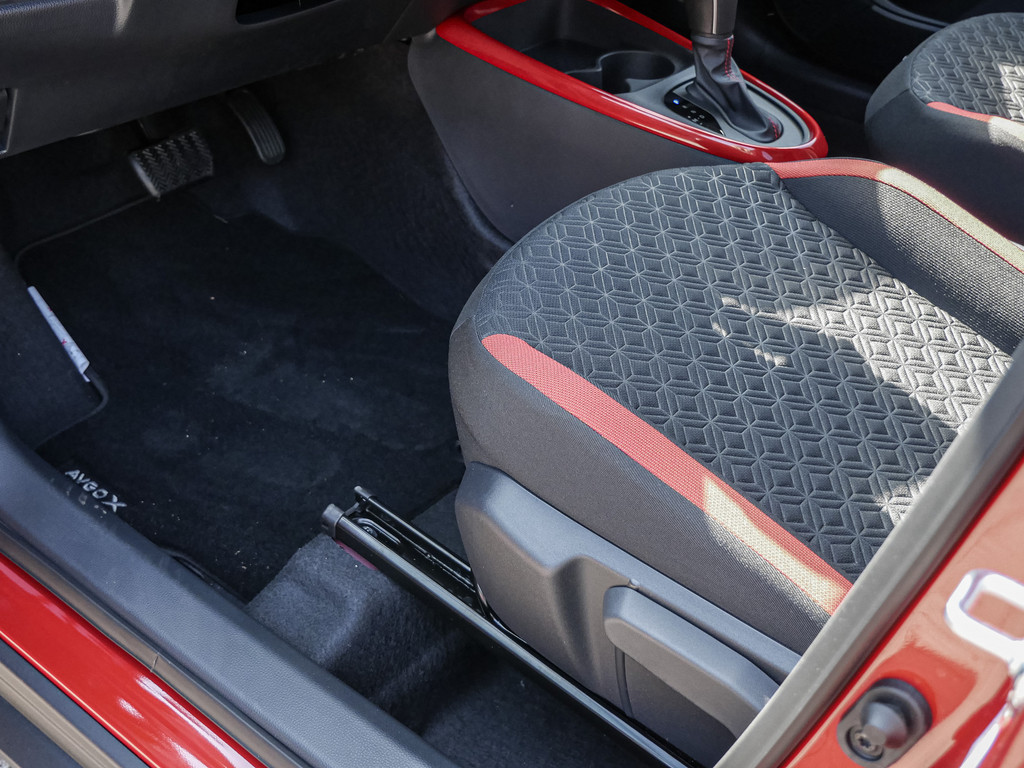 Fahrzeugansicht TOYOTA Aygo X 1.0 Teamplayer - Bild 32