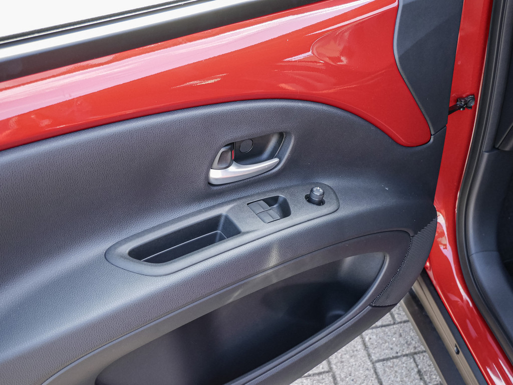 Fahrzeugansicht TOYOTA Aygo X 1.0 Teamplayer - Bild 33