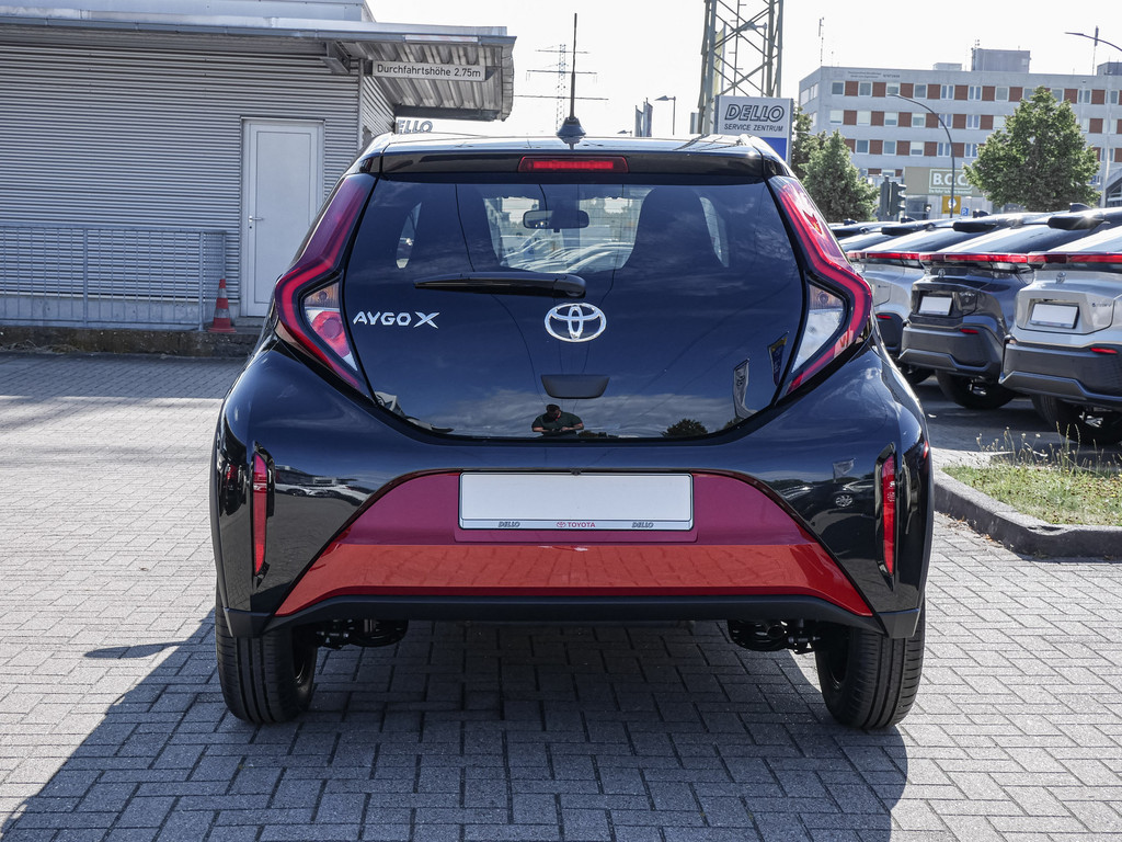 Fahrzeugansicht TOYOTA Aygo X 1.0 Teamplayer - Bild 39