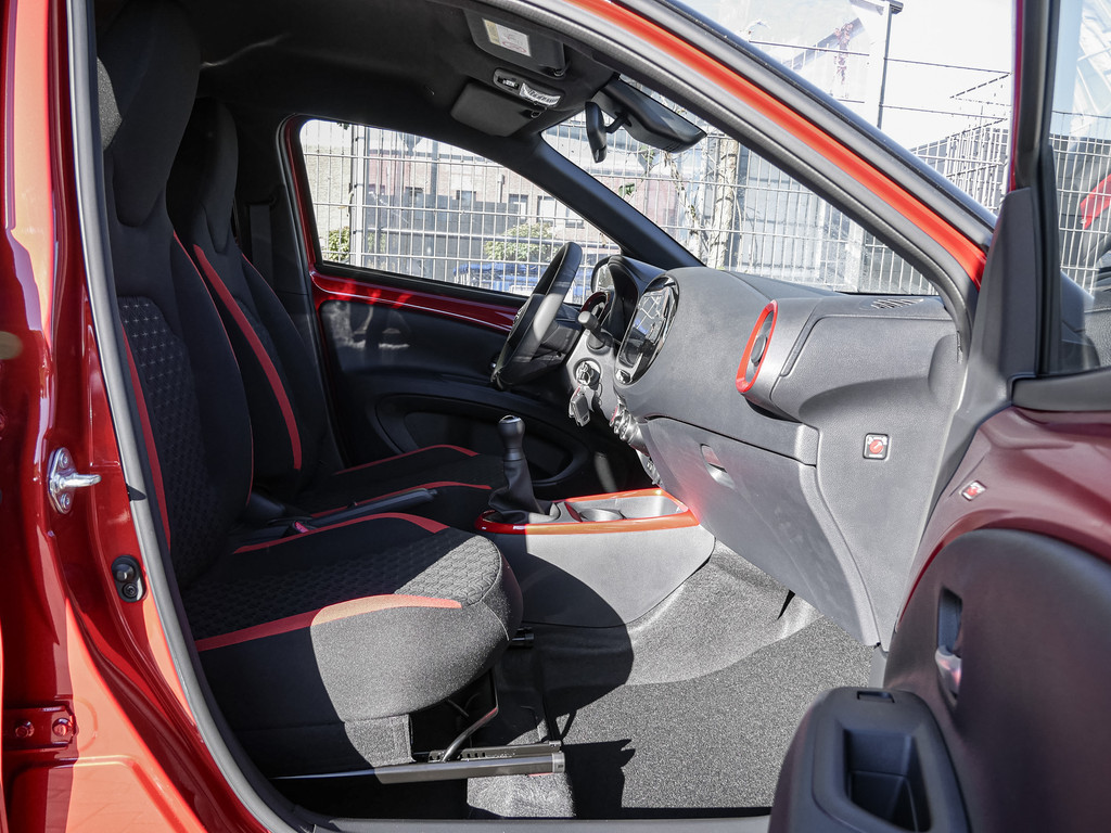 Fahrzeugansicht TOYOTA Aygo X 1.0 Teamplayer - Bild 37