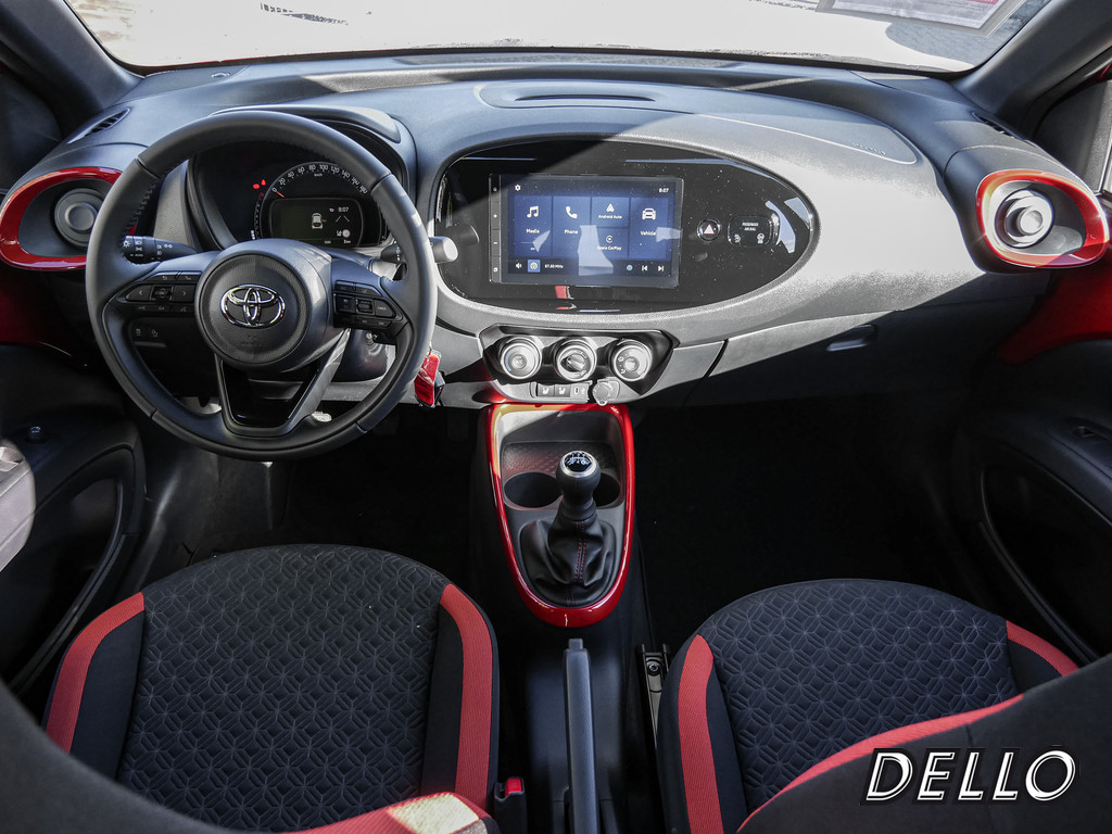 Fahrzeugansicht TOYOTA Aygo X 1.0 Teamplayer - Bild 3