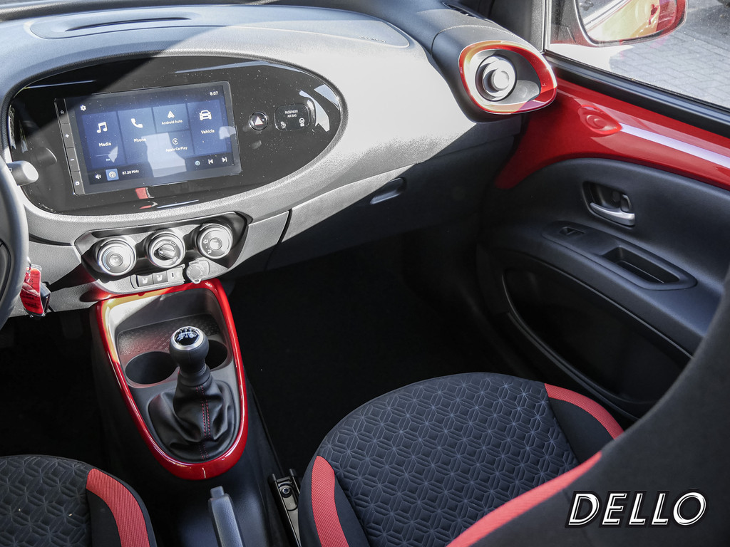 Fahrzeugansicht TOYOTA Aygo X 1.0 Teamplayer - Bild 5