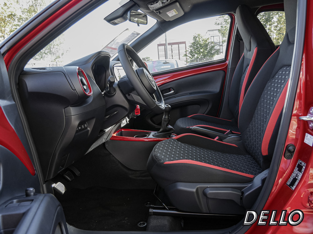 Fahrzeugansicht TOYOTA Aygo X 1.0 Teamplayer - Bild 8