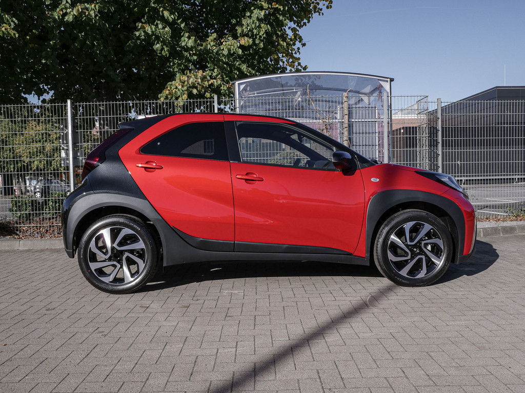 Fahrzeugansicht TOYOTA Aygo X 1.0 Teamplayer - Bild 32
