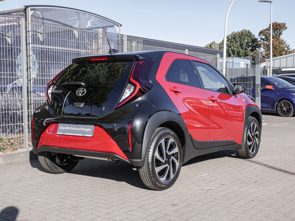Fahrzeugansicht TOYOTA Aygo X 1.0 Teamplayer - Bild 33