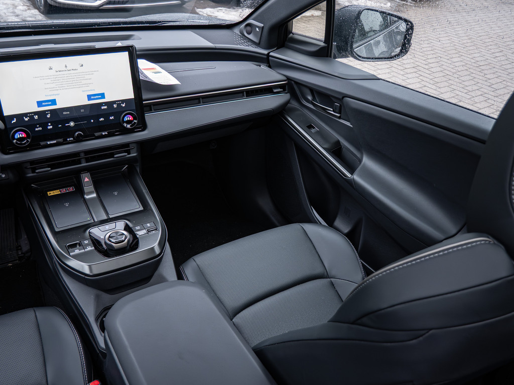 Fahrzeugansicht TOYOTA bZ4X AWD Lounge - Bild 9