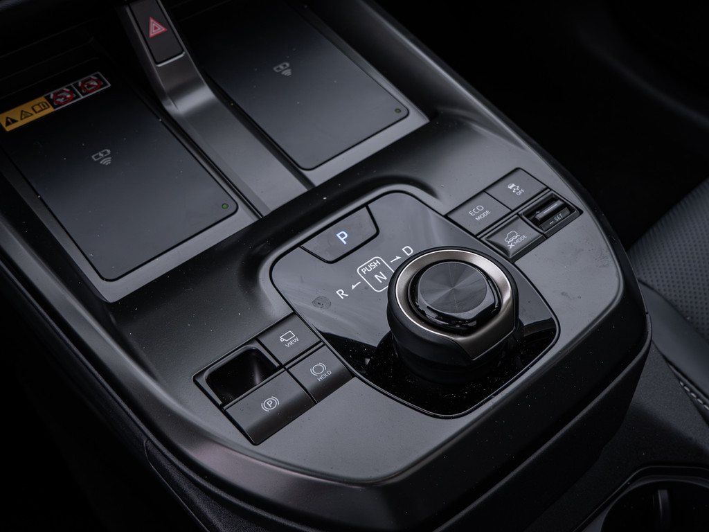 Fahrzeugansicht TOYOTA bZ4X AWD Lounge - Bild 20