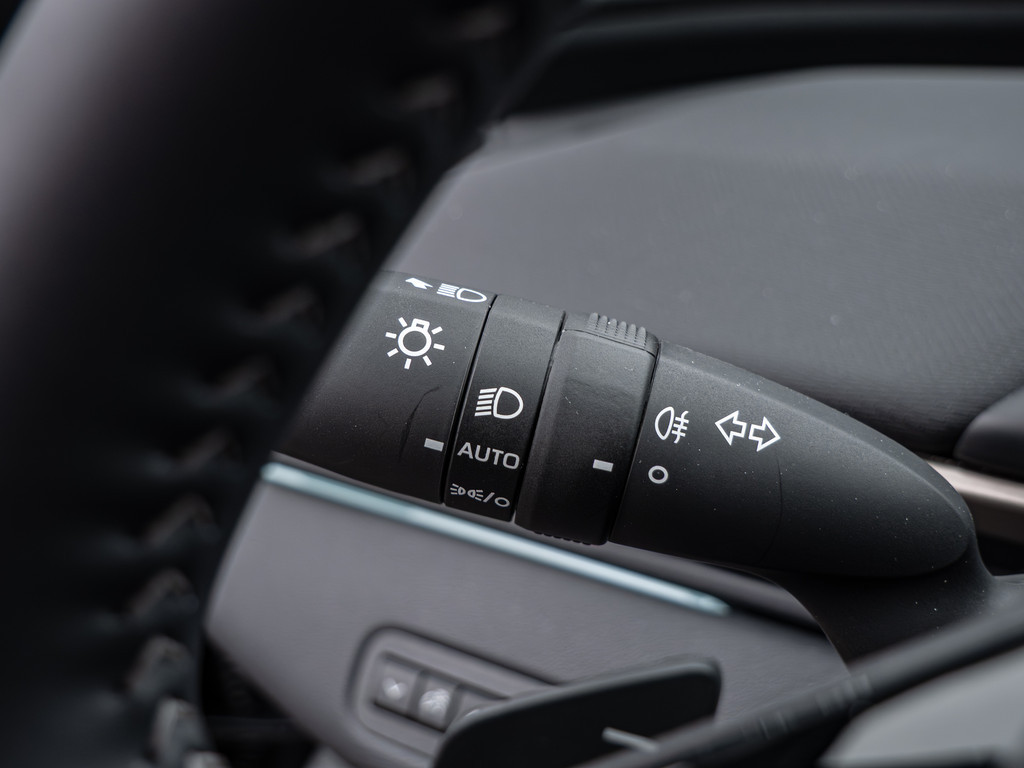 Fahrzeugansicht TOYOTA bZ4X AWD Lounge - Bild 26