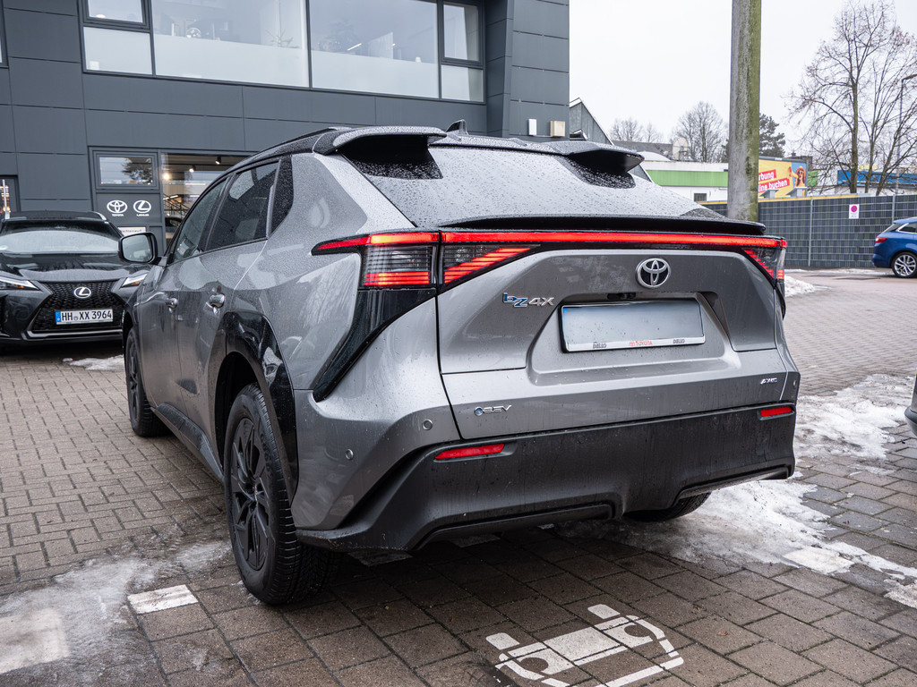 Fahrzeugansicht TOYOTA bZ4X AWD Lounge - Bild 39