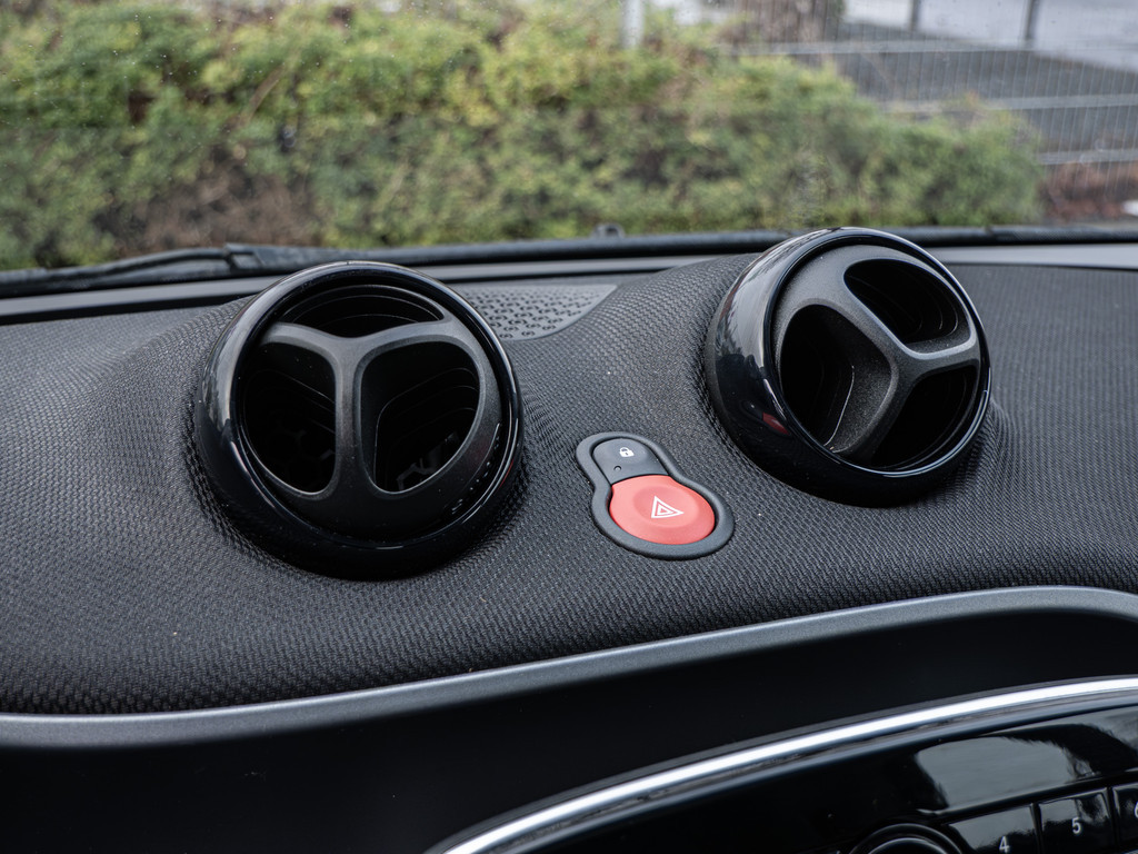 Fahrzeugansicht SMART fortwo coupe passion 52kW - Bild 8