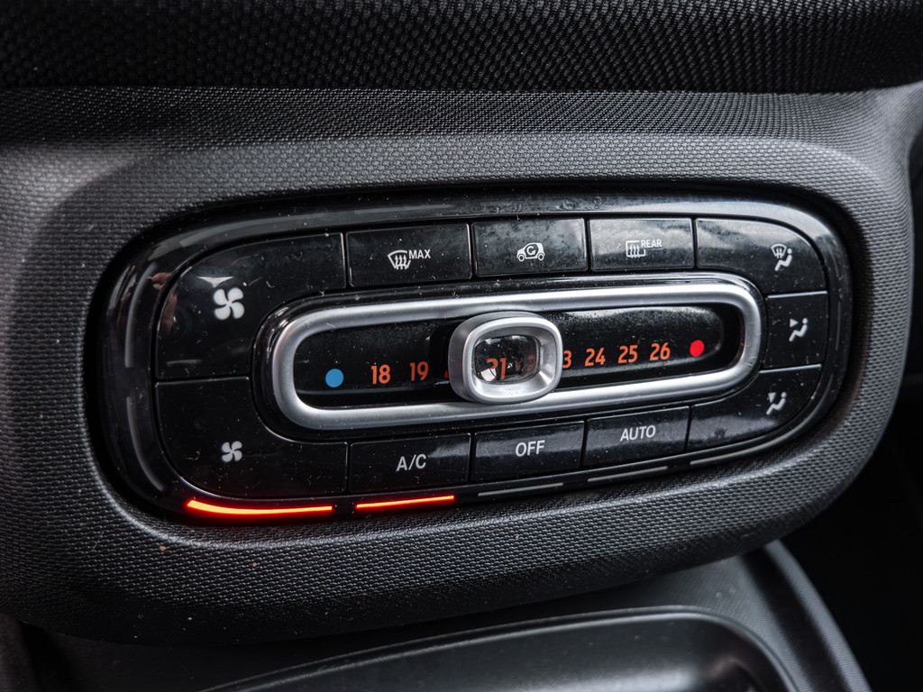 Fahrzeugansicht SMART fortwo coupe passion 52kW - Bild 13