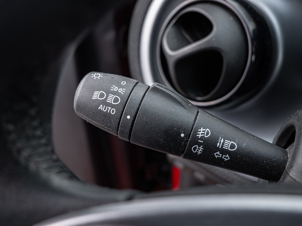 Fahrzeugansicht SMART fortwo coupe passion 52kW - Bild 18