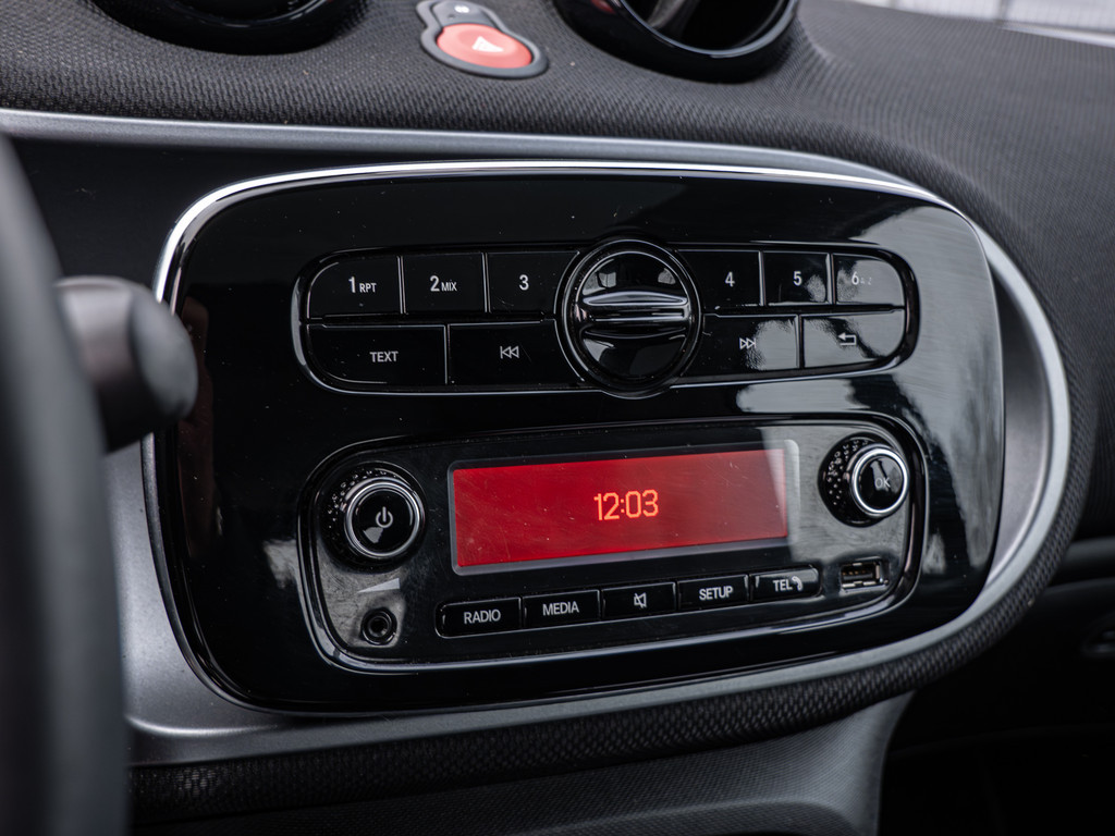 Fahrzeugansicht SMART fortwo coupe passion 52kW - Bild 9