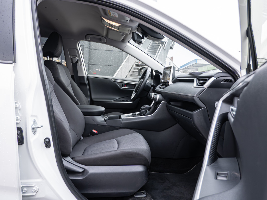 Fahrzeugansicht TOYOTA RAV 4 2.5 Hybrid 4x4 Team D - Bild 6