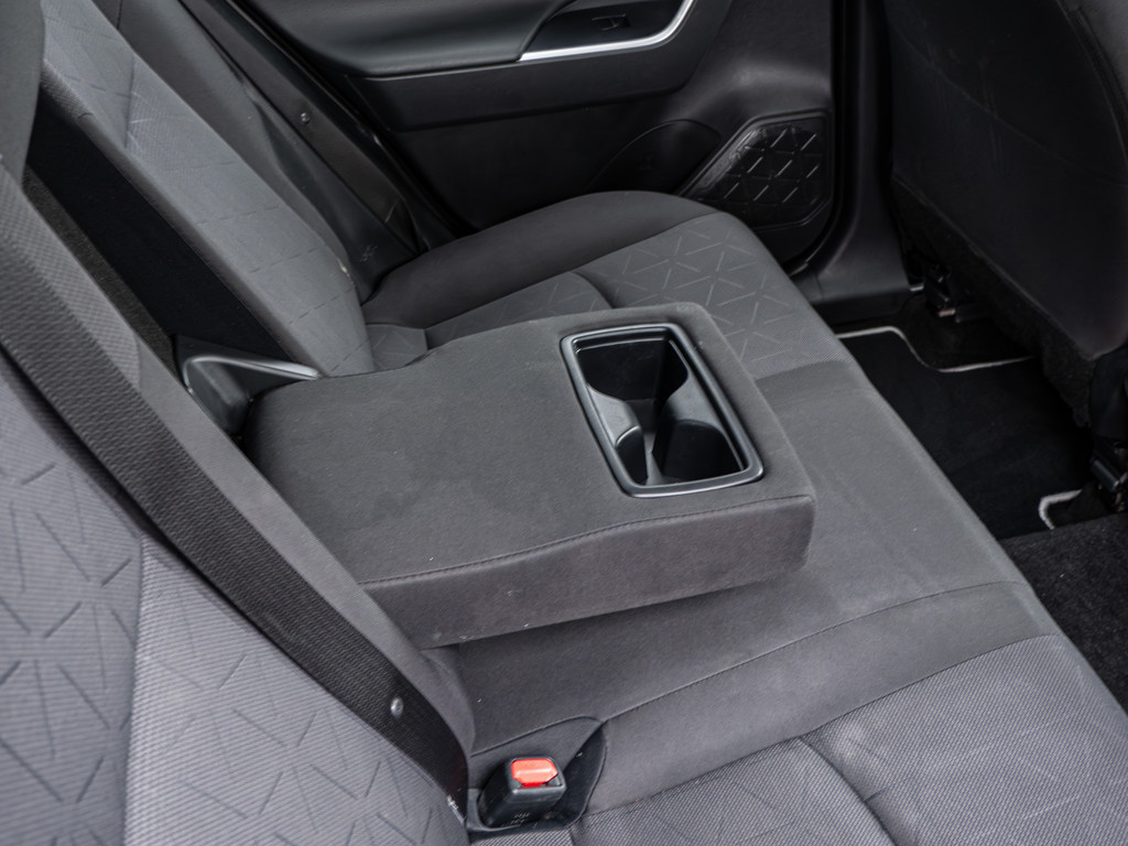 Fahrzeugansicht TOYOTA RAV 4 2.5 Hybrid 4x4 Team D - Bild 11