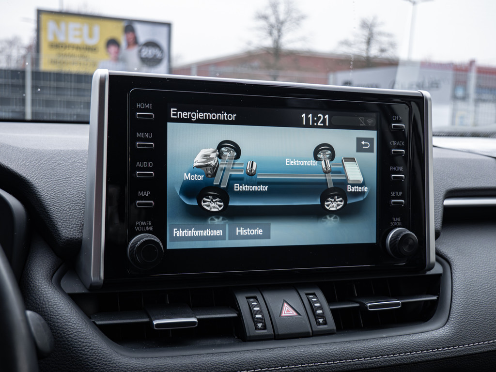 Fahrzeugansicht TOYOTA RAV 4 2.5 Hybrid 4x4 Team D - Bild 19