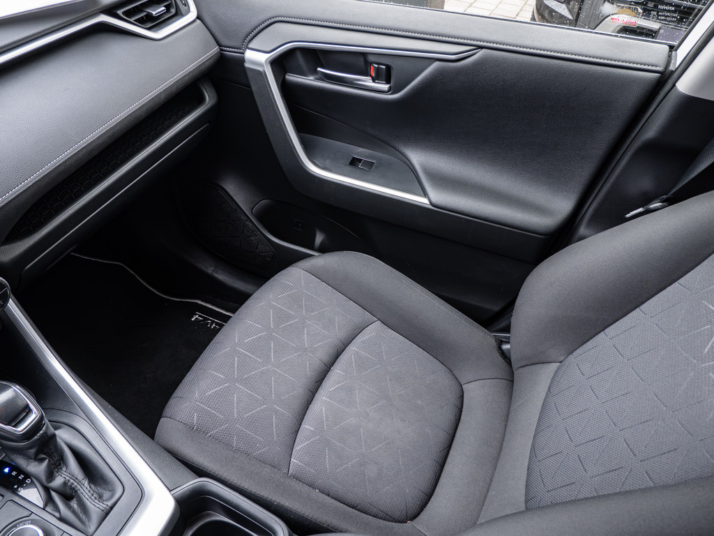 Fahrzeugansicht TOYOTA RAV 4 2.5 Hybrid 4x4 Team D - Bild 27