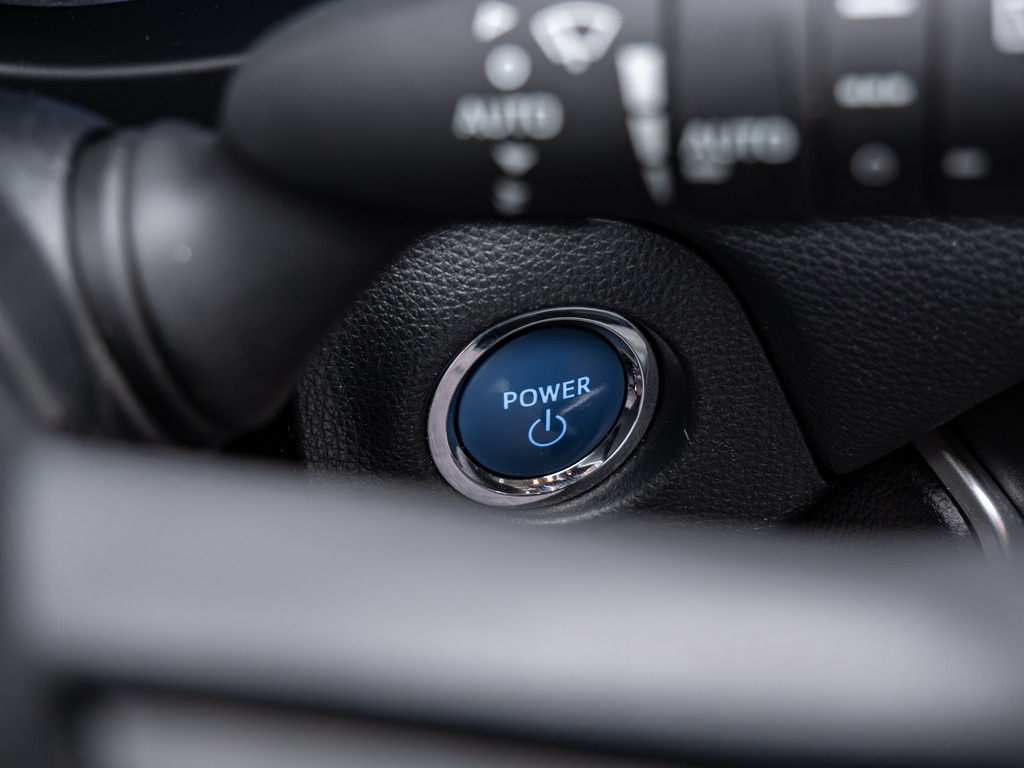 Fahrzeugansicht TOYOTA RAV 4 2.5 Hybrid 4x4 Team D - Bild 31