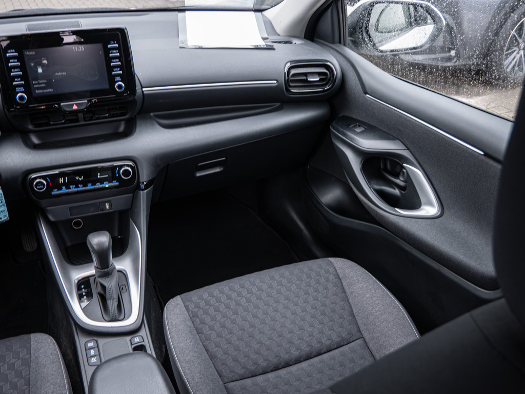 Fahrzeugansicht TOYOTA Yaris Hybrid 1.5 VVT-i Comfort - Bild 7