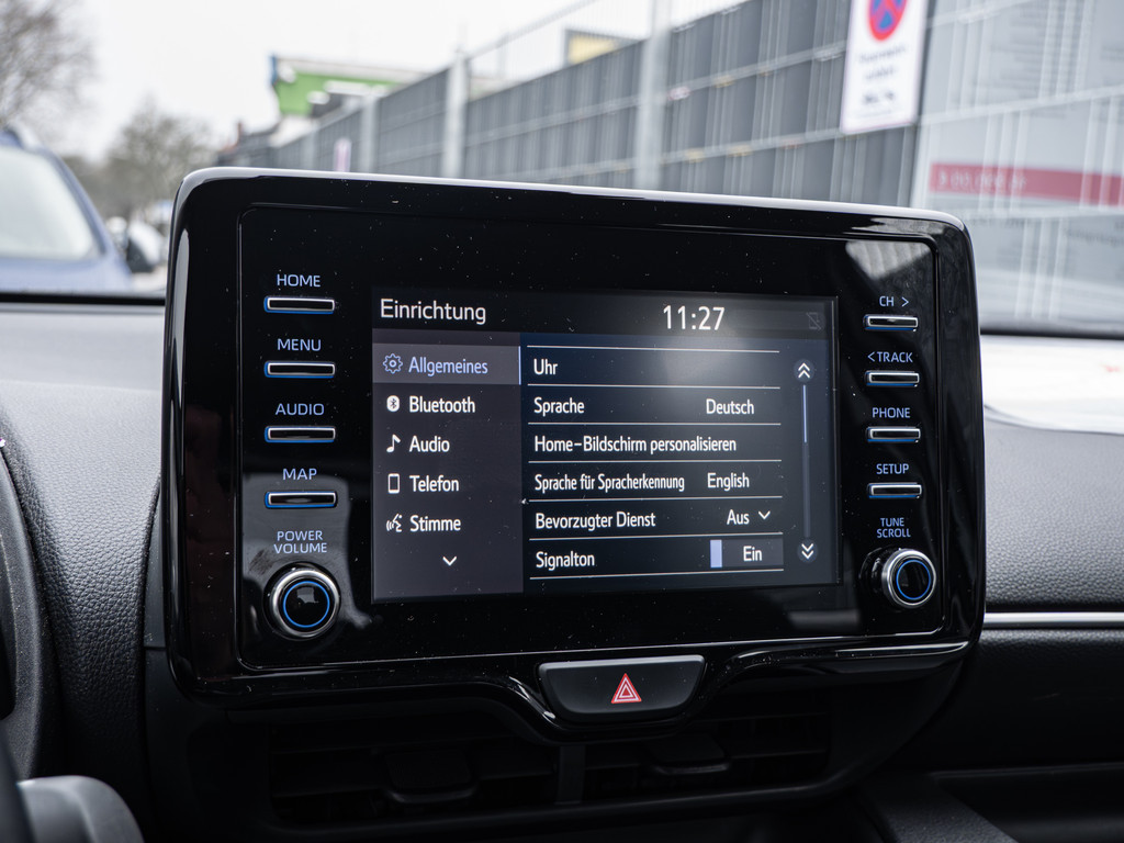 Fahrzeugansicht TOYOTA Yaris Hybrid 1.5 VVT-i Comfort - Bild 15