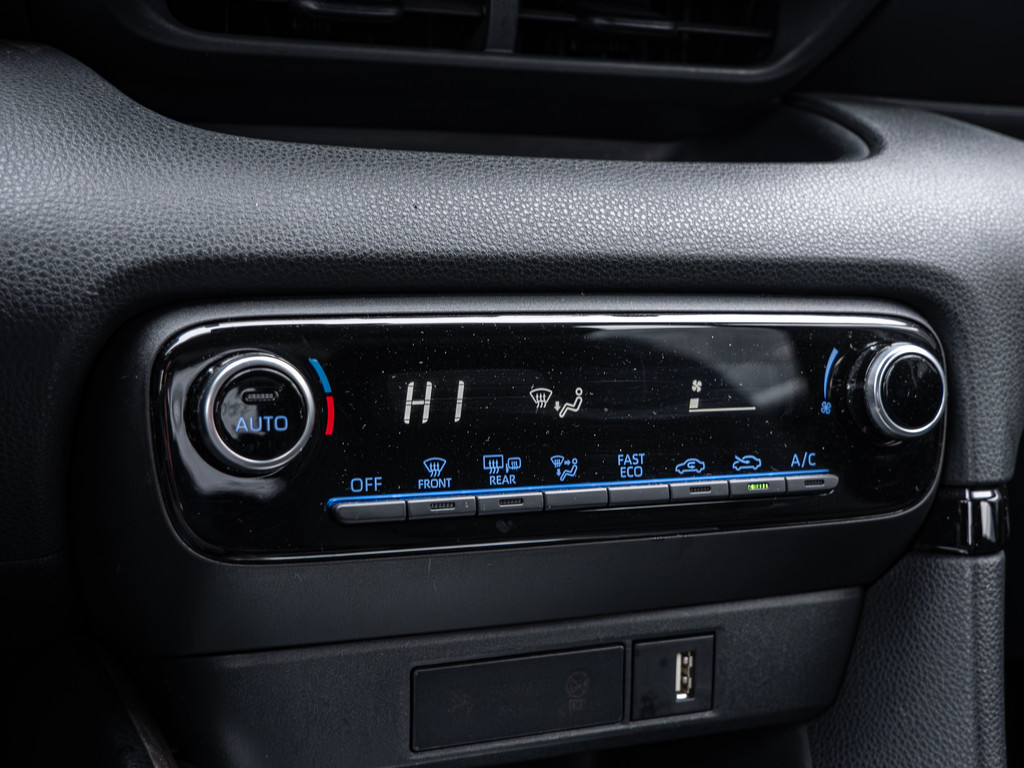 Fahrzeugansicht TOYOTA Yaris Hybrid 1.5 VVT-i Comfort - Bild 16