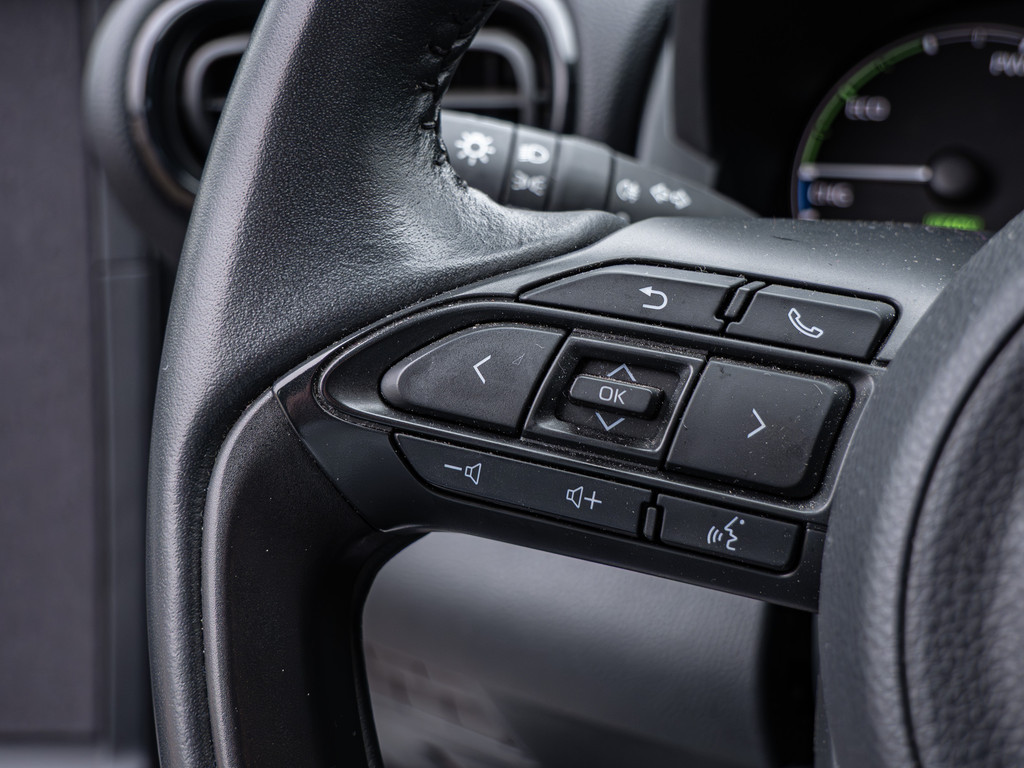 Fahrzeugansicht TOYOTA Yaris Hybrid 1.5 VVT-i Comfort - Bild 27