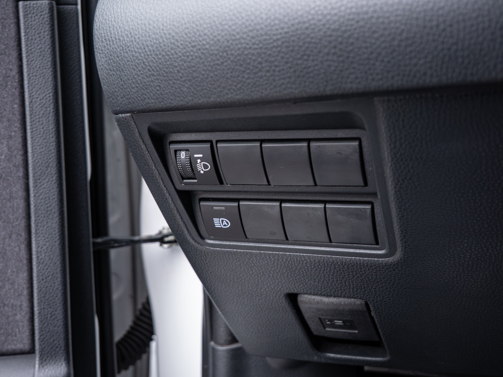 Fahrzeugansicht TOYOTA Yaris Hybrid 1.5 VVT-i Comfort - Bild 29