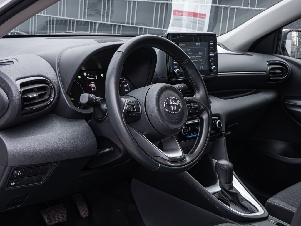 Fahrzeugansicht TOYOTA Yaris Hybrid 1.5 VVT-i Comfort - Bild 30