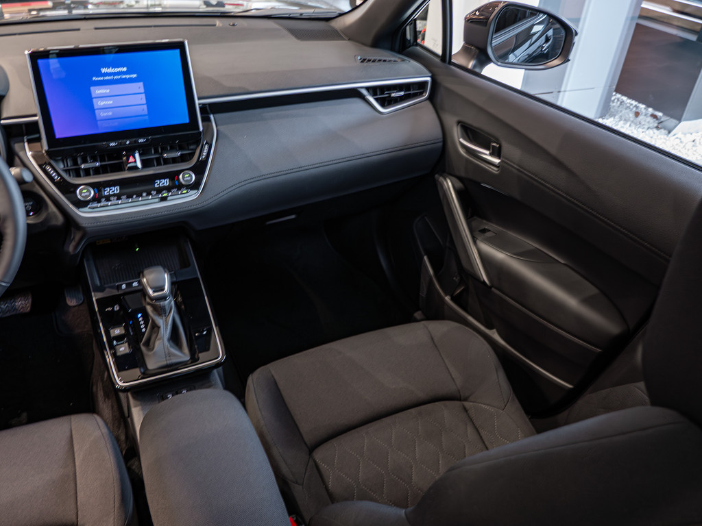 Fahrzeugansicht TOYOTA Corolla Cross 2.0 Hybrid FWD Teamplayer - Bild 2