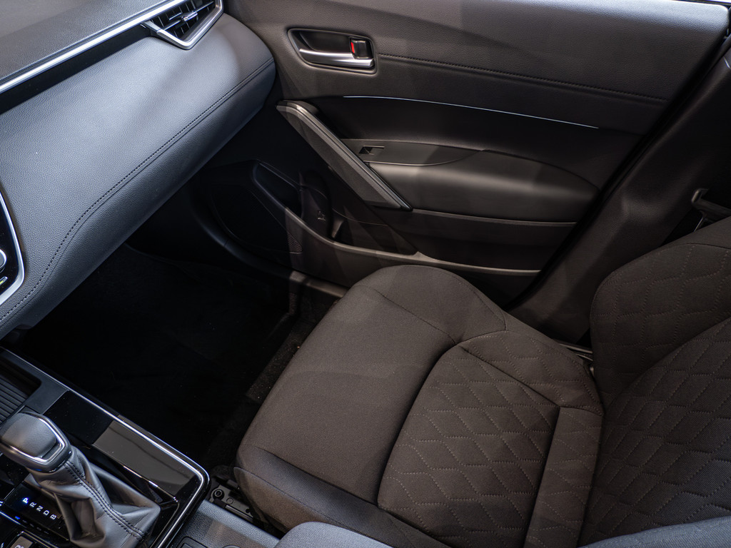 Fahrzeugansicht TOYOTA Corolla Cross 2.0 Hybrid FWD Teamplayer - Bild 16