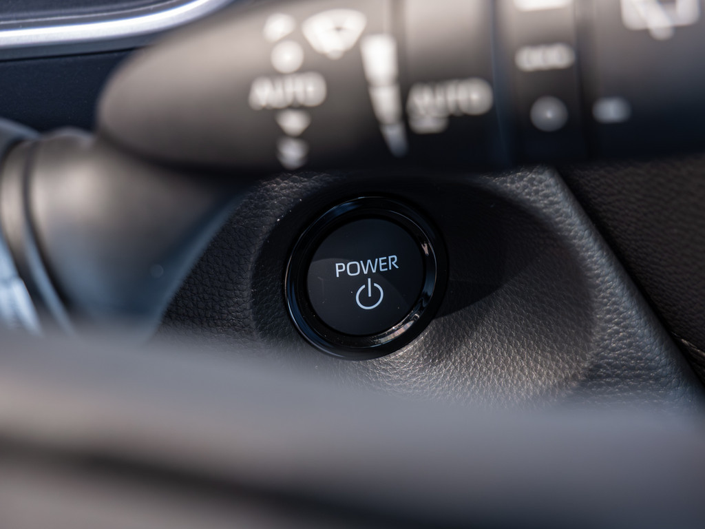 Fahrzeugansicht TOYOTA Corolla Cross 2.0 Hybrid FWD Teamplayer - Bild 20