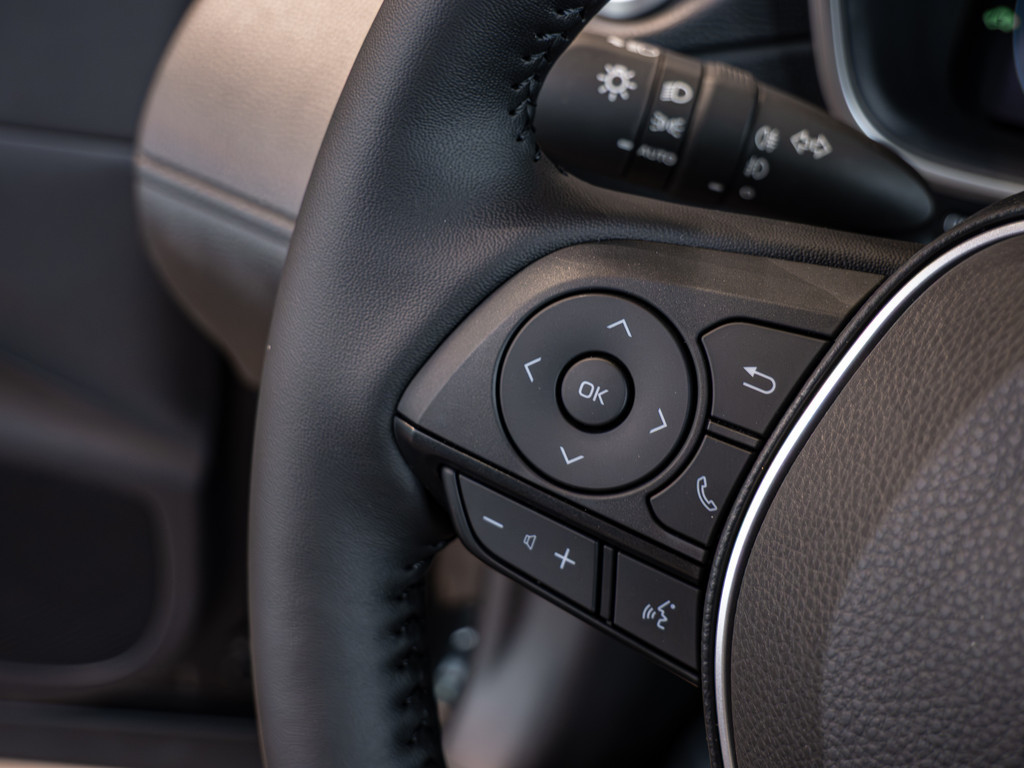 Fahrzeugansicht TOYOTA Corolla Cross 2.0 Hybrid FWD Teamplayer - Bild 21