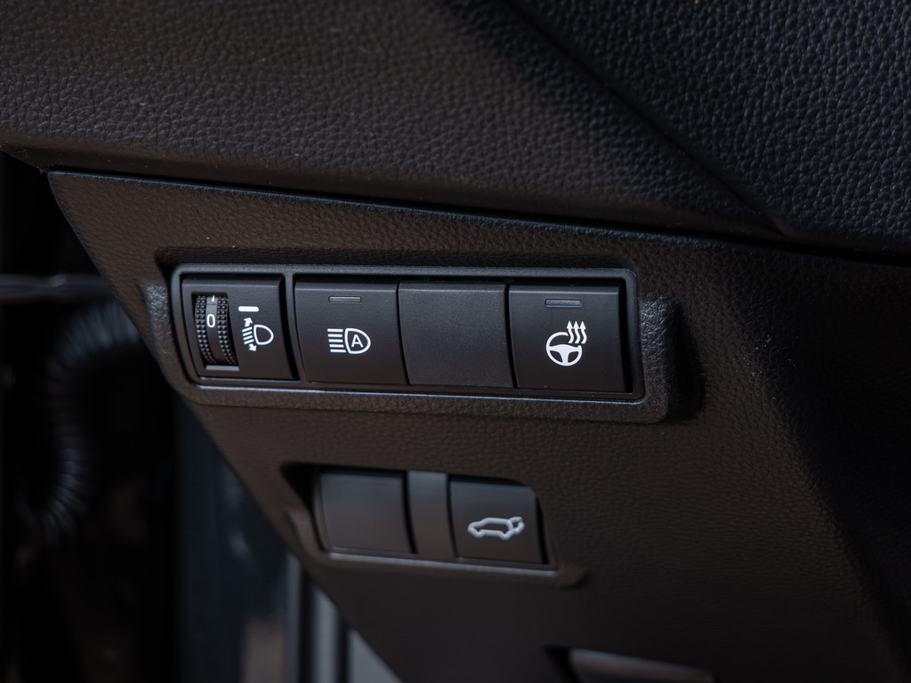 Fahrzeugansicht TOYOTA Corolla Cross 2.0 Hybrid FWD Teamplayer - Bild 25