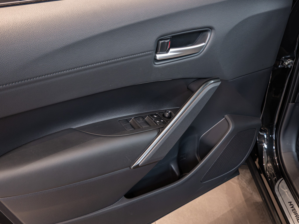 Fahrzeugansicht TOYOTA Corolla Cross 2.0 Hybrid FWD Teamplayer - Bild 29