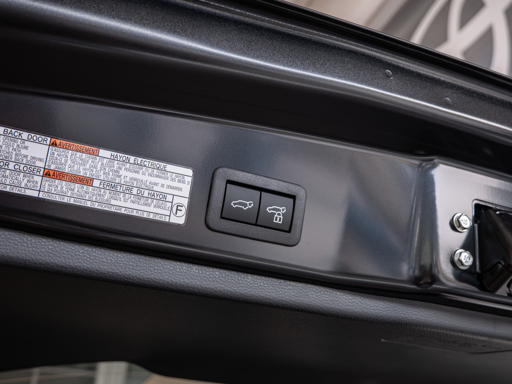 Fahrzeugansicht TOYOTA Corolla Cross 2.0 Hybrid FWD Teamplayer - Bild 32