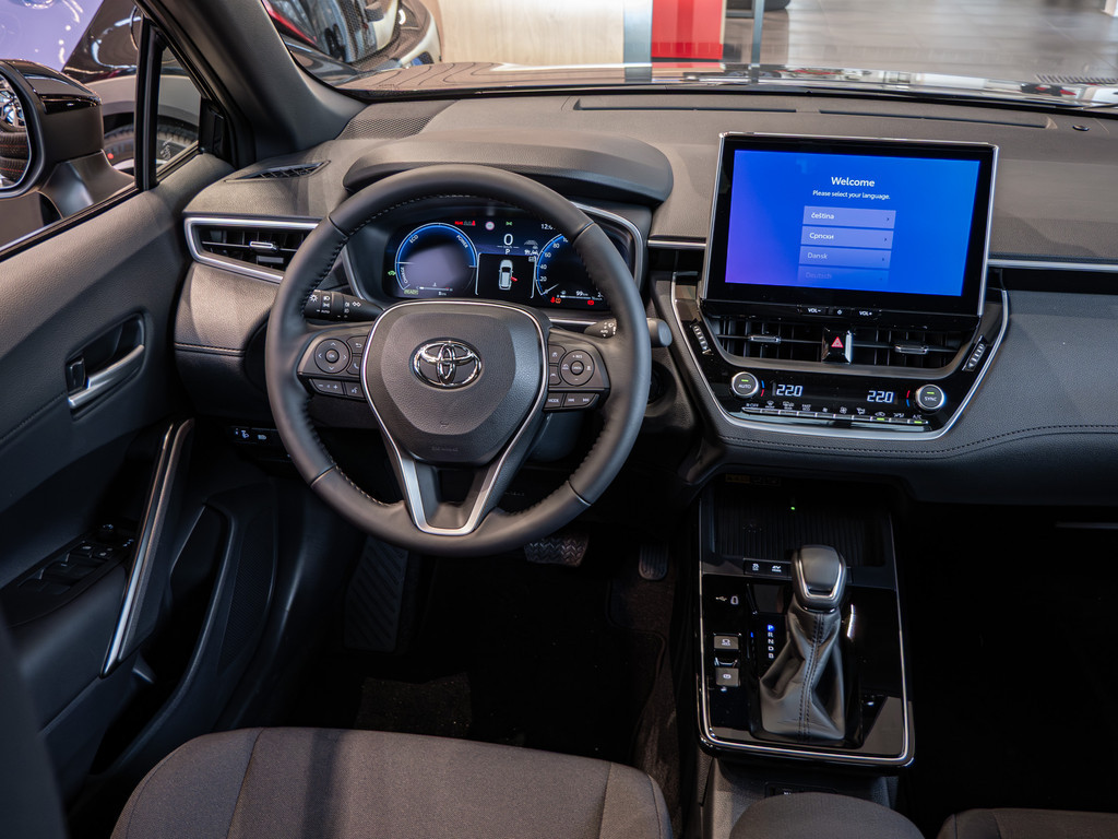 Fahrzeugansicht TOYOTA Corolla Cross 2.0 Hybrid FWD Teamplayer - Bild 39