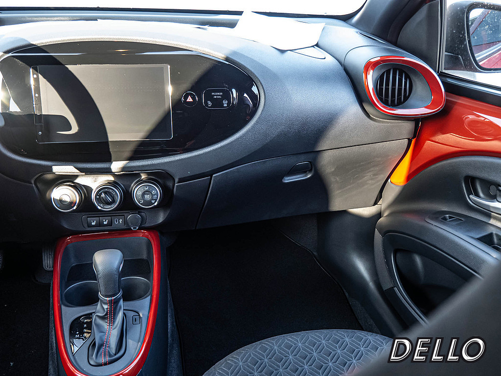 Fahrzeugansicht TOYOTA Aygo X 1.0 Teamplayer - Bild 2