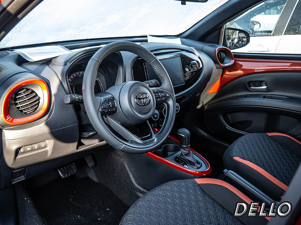 Fahrzeugansicht TOYOTA Aygo X 1.0 Teamplayer - Bild 5