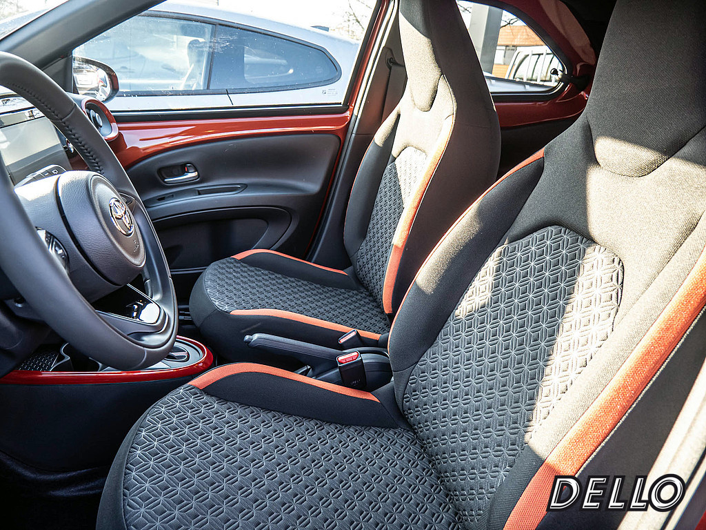 Fahrzeugansicht TOYOTA Aygo X 1.0 Teamplayer - Bild 10