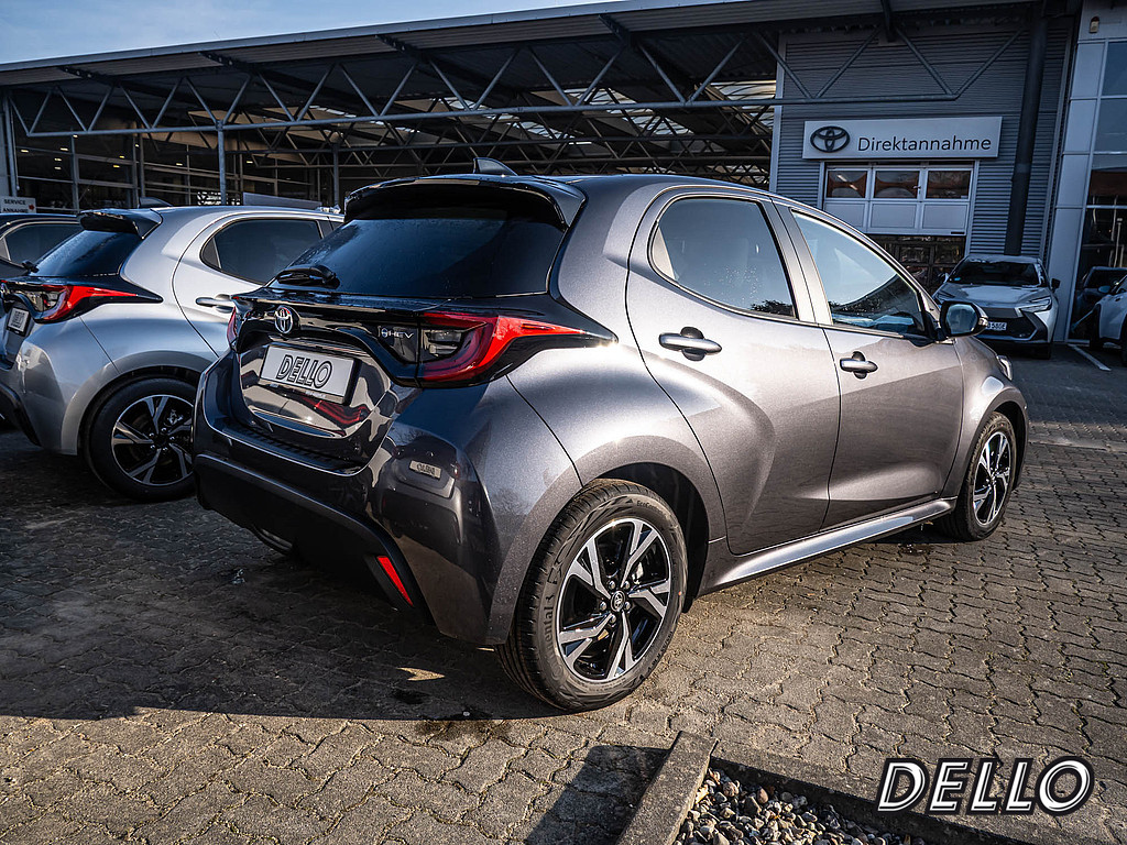 Fahrzeugansicht TOYOTA Yaris Hybrid 1.5 VVT-iE Teamplayer - Bild 26