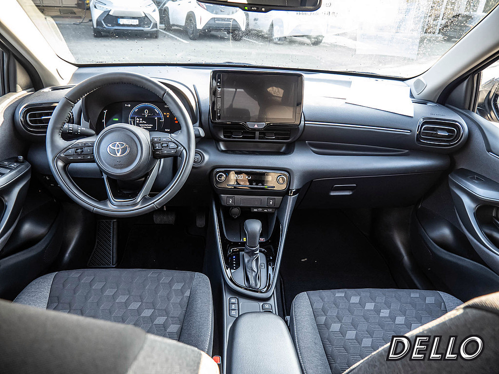 Fahrzeugansicht TOYOTA Yaris Hybrid 1.5 VVT-iE Teamplayer - Bild 30