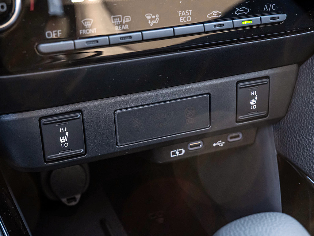 Fahrzeugansicht TOYOTA Yaris Hybrid 1.5 VVT-iE Teamplayer - Bild 17