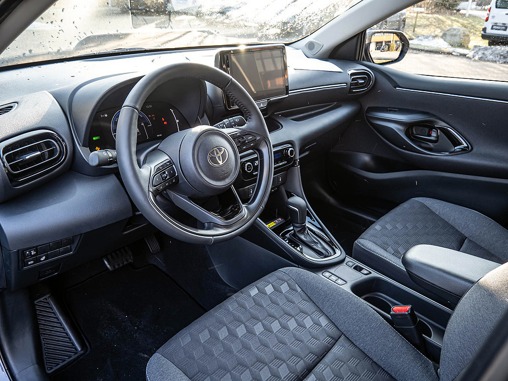 Fahrzeugansicht TOYOTA Yaris Hybrid 1.5 Teamplayer - Bild 7