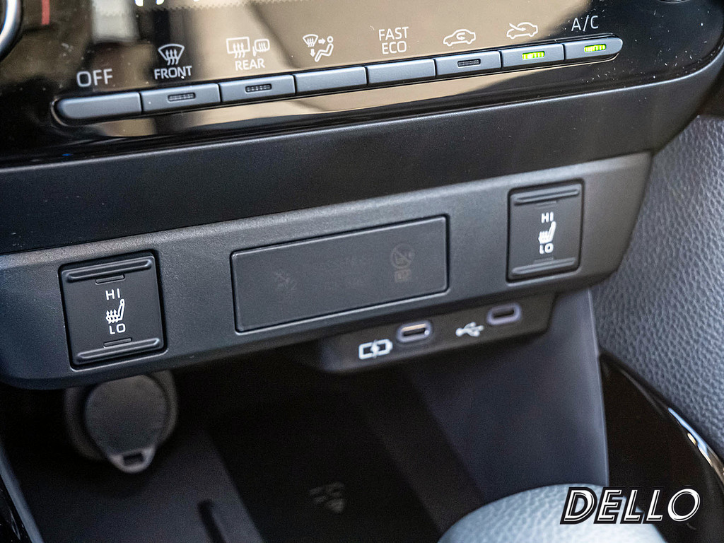 Fahrzeugansicht TOYOTA Yaris Hybrid 1.5 VVT-iE Teamplayer - Bild 14