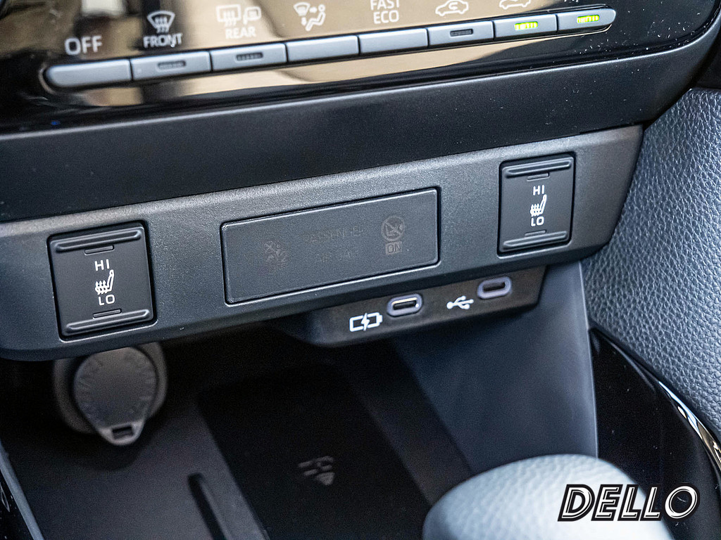 Fahrzeugansicht TOYOTA Yaris Hybrid 1.5 VVT-iE Teamplayer - Bild 15