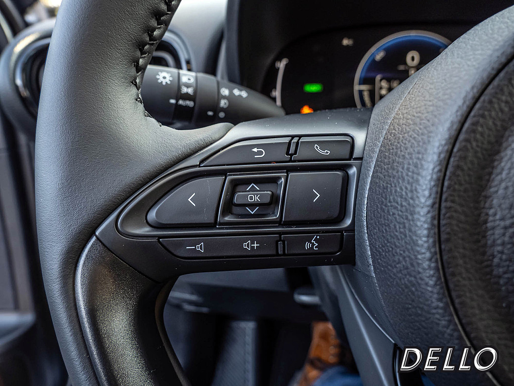 Fahrzeugansicht TOYOTA Yaris Hybrid 1.5 VVT-iE Teamplayer - Bild 21