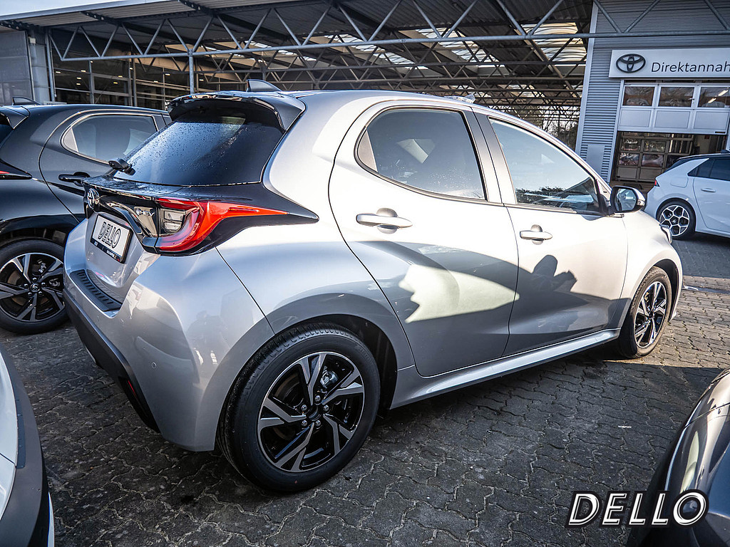 Fahrzeugansicht TOYOTA Yaris Hybrid 1.5 VVT-iE Teamplayer - Bild 27