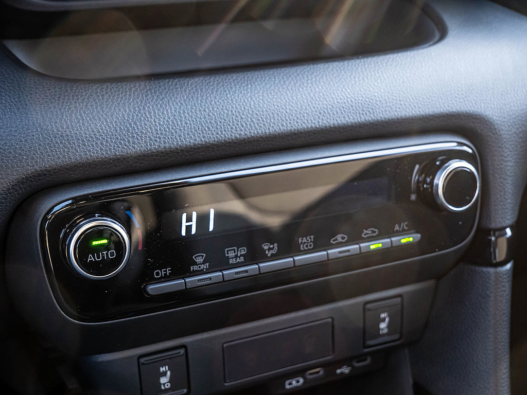 Fahrzeugansicht TOYOTA Yaris Hybrid 1.5 VVT-iE Teamplayer - Bild 13