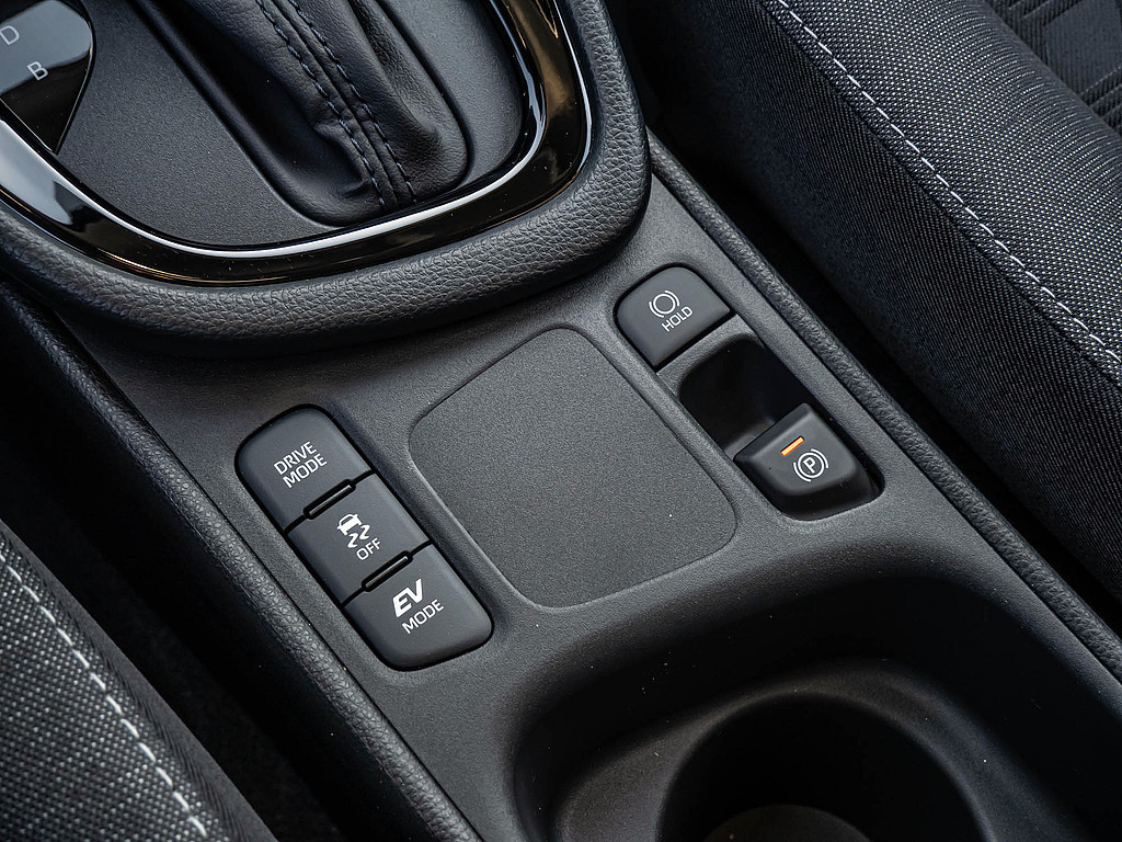 Fahrzeugansicht TOYOTA Yaris Hybrid 1.5 VVT-iE Teamplayer - Bild 18