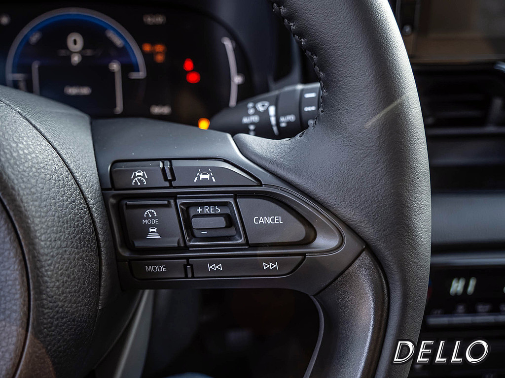 Fahrzeugansicht TOYOTA Yaris Hybrid 1.5 VVT-iE Teamplayer - Bild 17